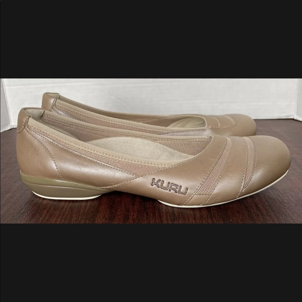 KURU Grace Slip On Ballet Flats Womens Size 9.5 Tan Taupe Metallic